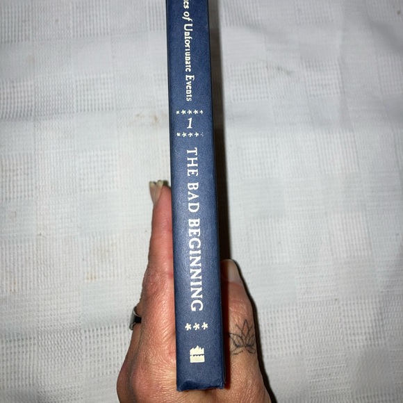 'A Series of Unfortunate Events' #1 Hard Cover Book - Picture 11 of 12